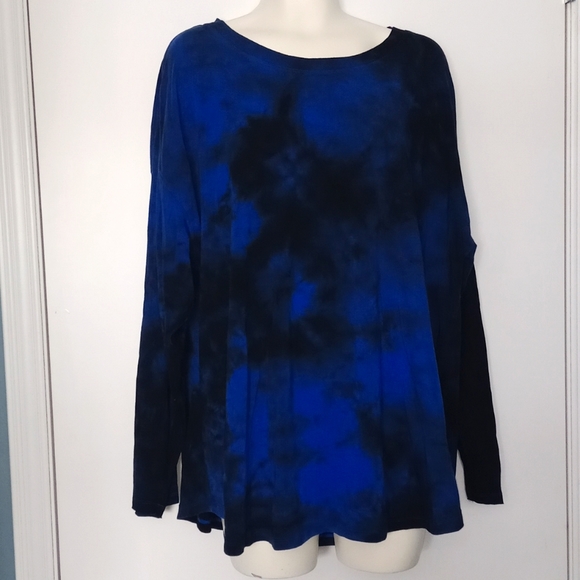 Calvin Klein Tops - Calvin Klein Blue and Black Tye dye Long Sleeved Athletic Top